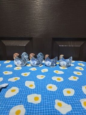 Blue Ceramic Hen Figurine Set - 4pc